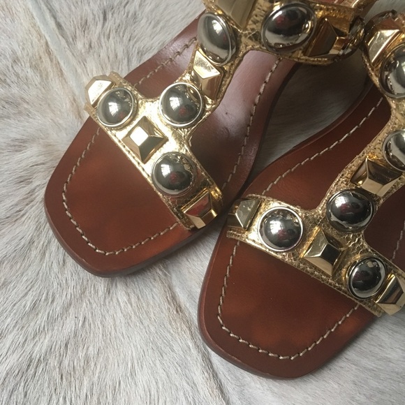 Tory Burch gold sandals - Picture 4 of 5